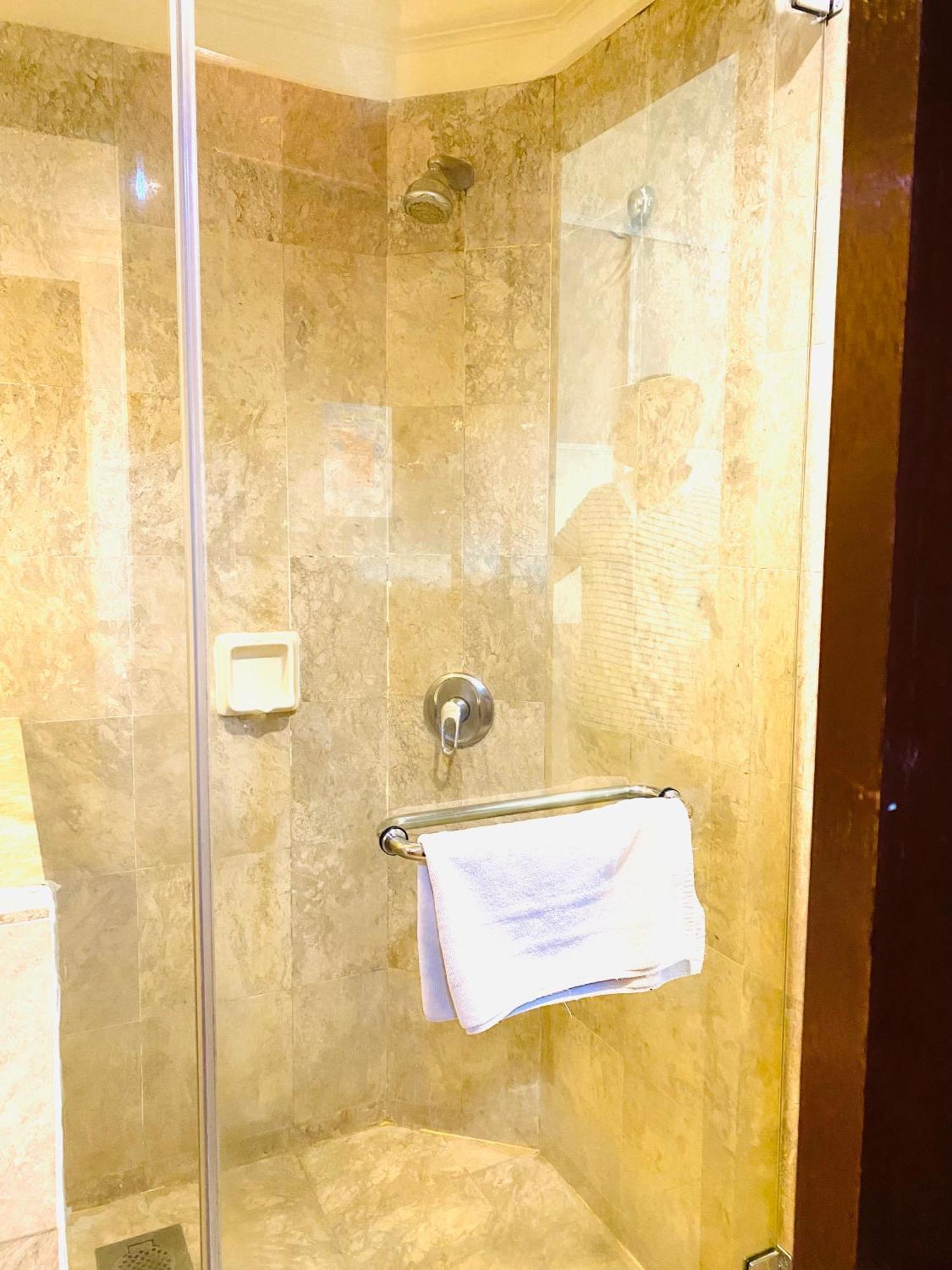Unique Apartment Times Square Kl Куала-Лумпур Экстерьер фото